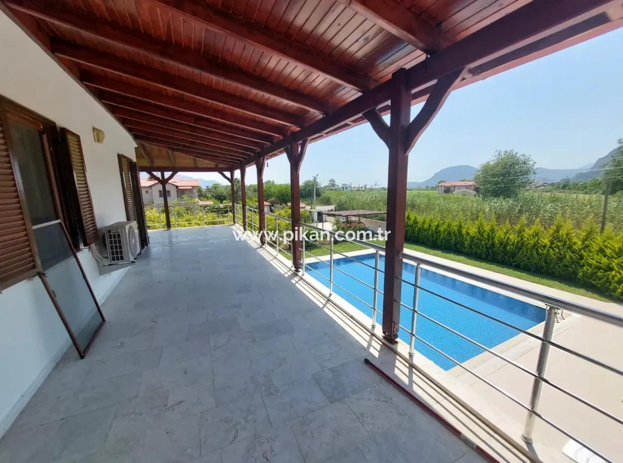 Mugla Dalyanda 7 500 M2 Nar Bahçesinde 5+1 Yüzme Havuzlu Lüks Tripleks Satılık