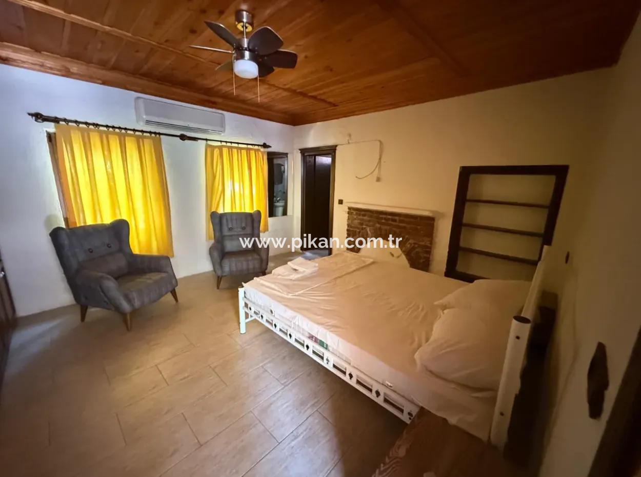 Muğla Ortaca Dalyan'da Kiralık Restaurant Ve 3+1 Havuzlu Müstakil Ev