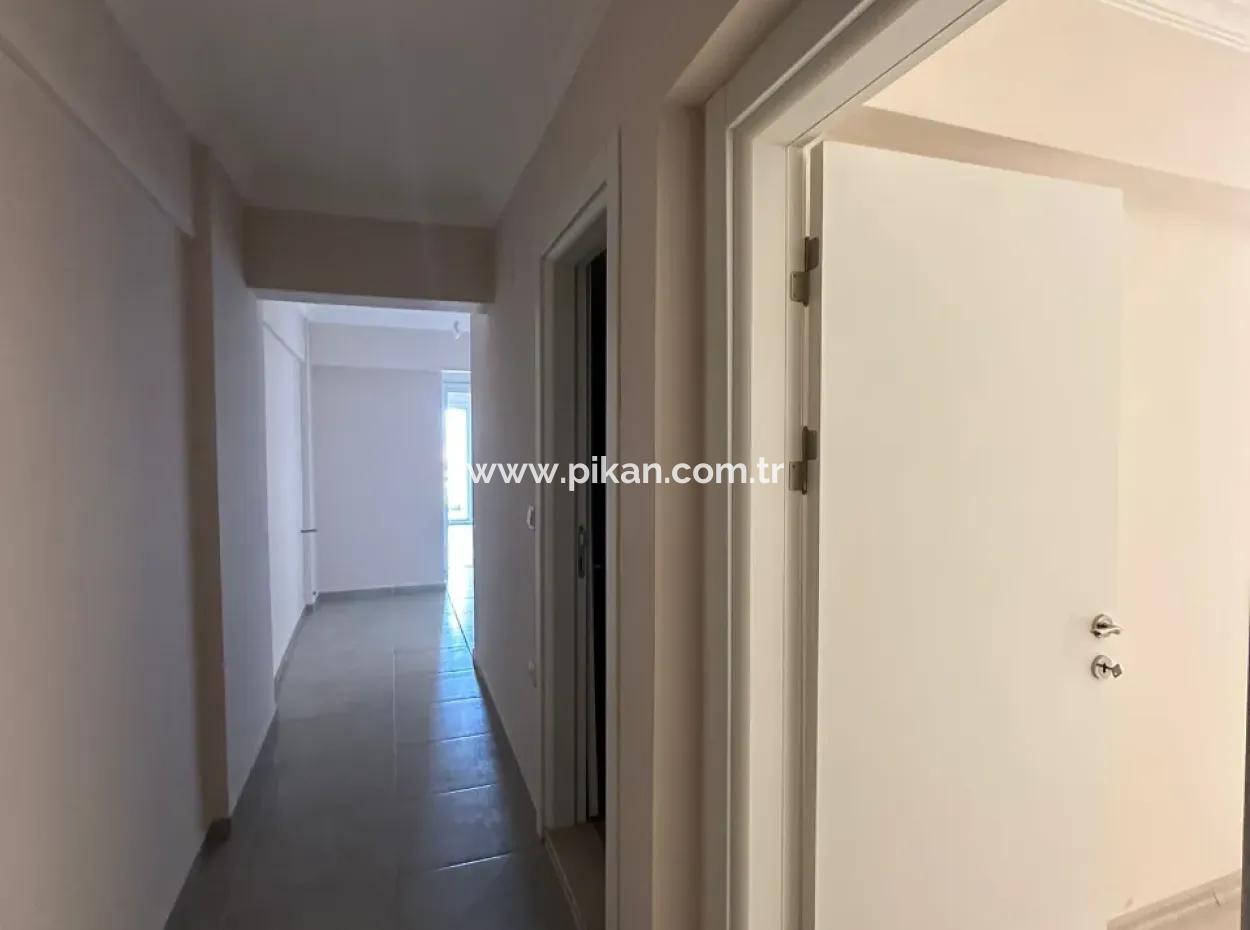 Ortaca Merkezde 3+1 110 M2 Daire Satılık.