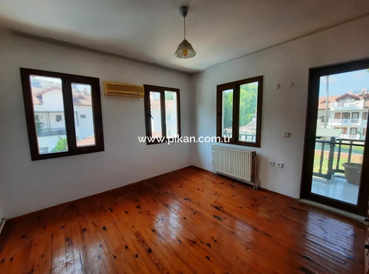 Muğla Ortaca Dalyan’da Yüzme Havuzlu 3+1, Ve  1+1 Eşyasız Villa Kiralık