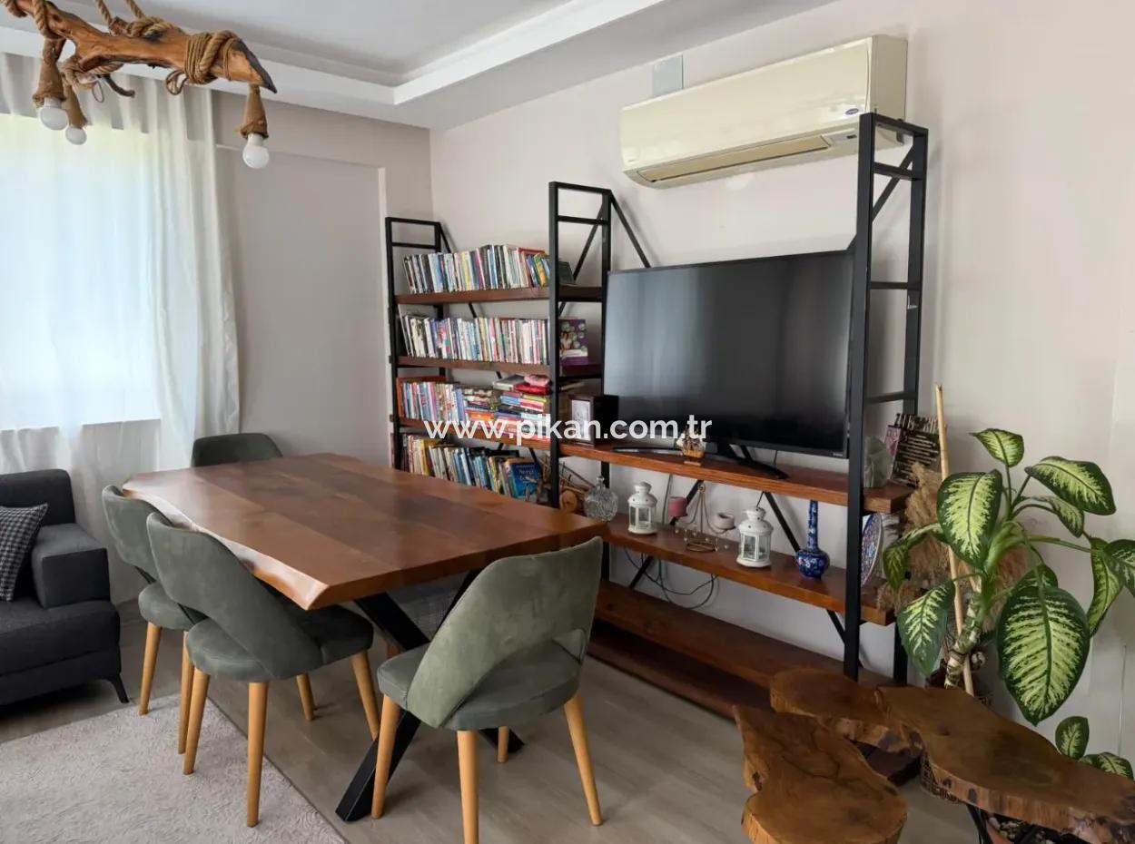 Ortaca Cumhuriyette 3+1 115M2 Giriş Kat Daire Satılık.