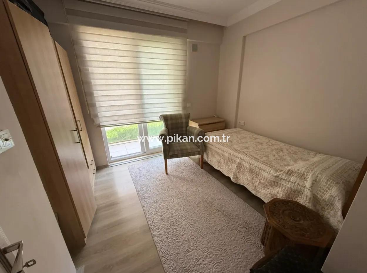 Ortaca Cumhuriyette 3+1 115M2 Giriş Kat Daire Satılık.