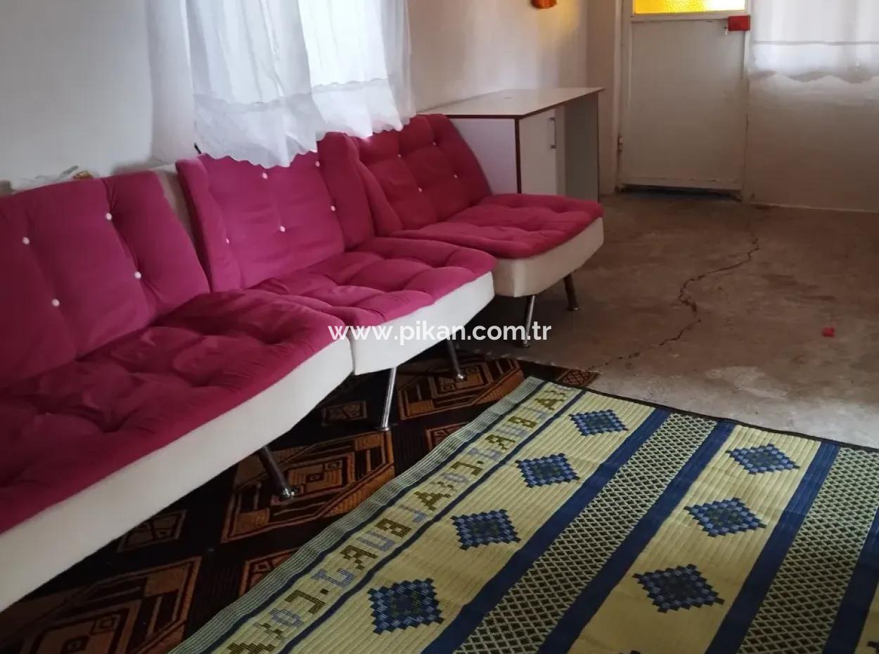 Muğla Ortaca Sarıgerme Merkezde  485 M² İmarlı Satılık Arsa – Köy Evi + Depolu