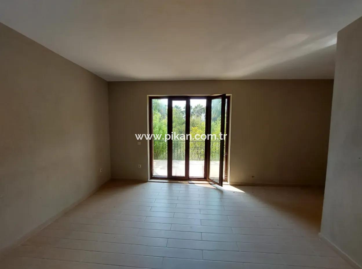 Muğla Dalyan’da Turizm Yatırımına Uygun 3.500 M² Arazide Evler Satılık