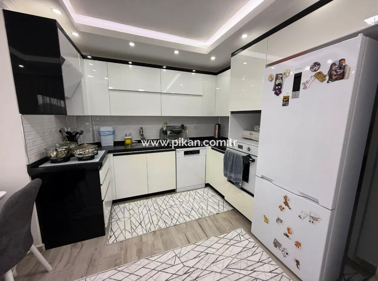 Ortacada Dalyan Yoluna Sıfır Müstakil 2,5 Katlı Bina Satılık.