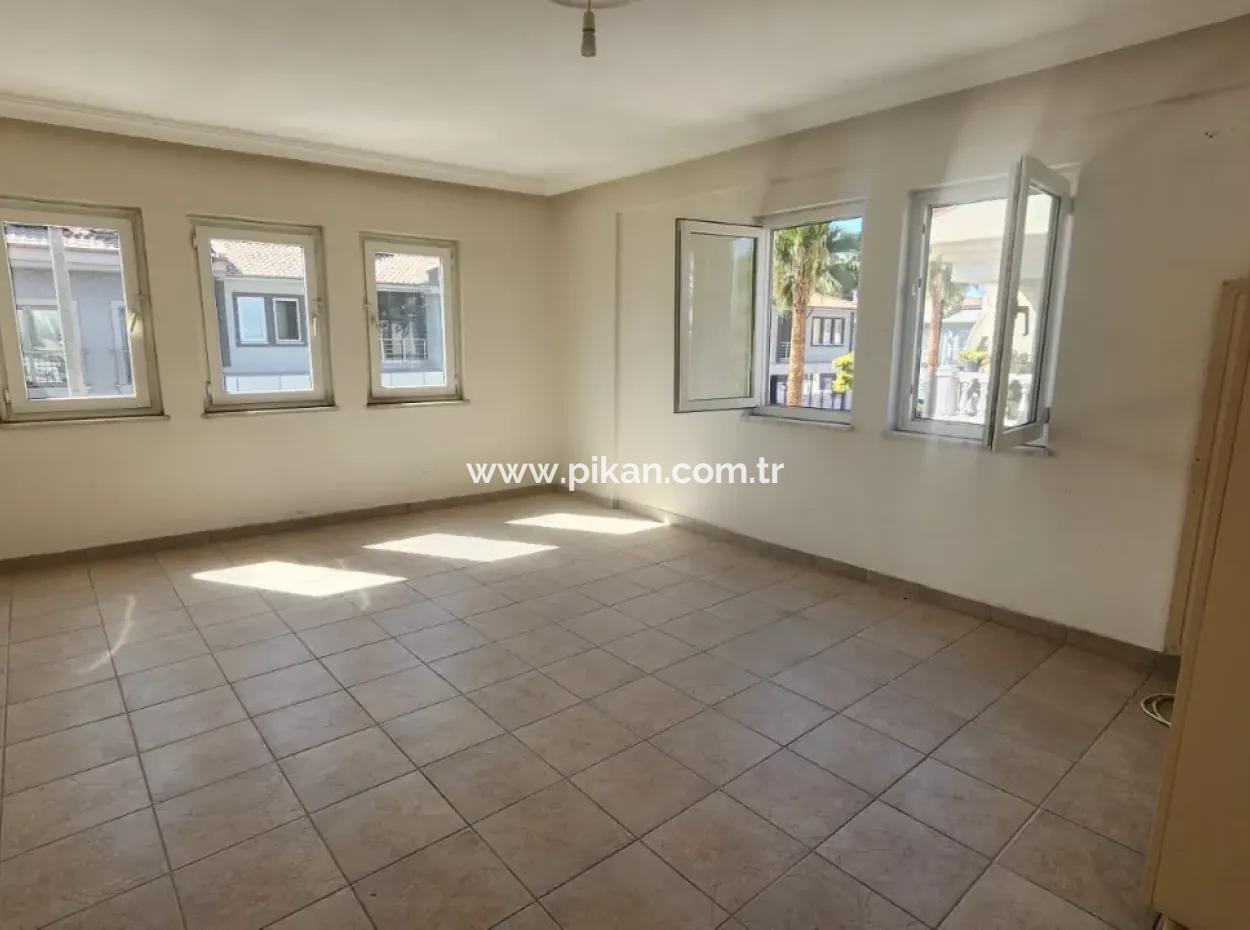 Muğla Dalyan Merkezde, 3+1 Eşyasız Daire Kiralık