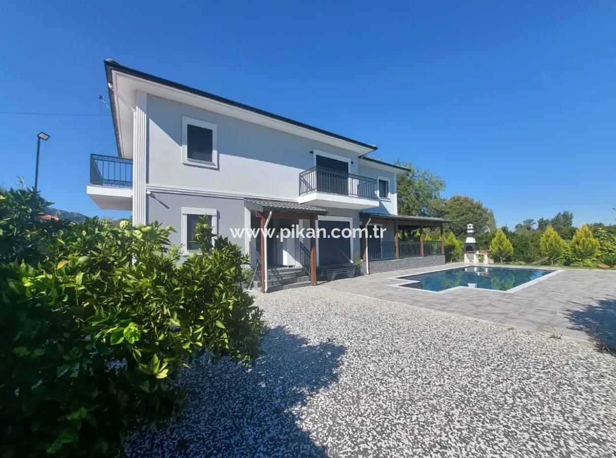 Muğla Ortaca Okçular 4+1 Yüzme Havuzlu Full Eşyalı Yeni Villa Kiralık