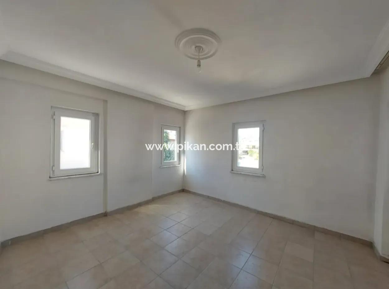 Muğla Dalyan Merkezde, 2+1 Eşyasız Daire Kiralık
