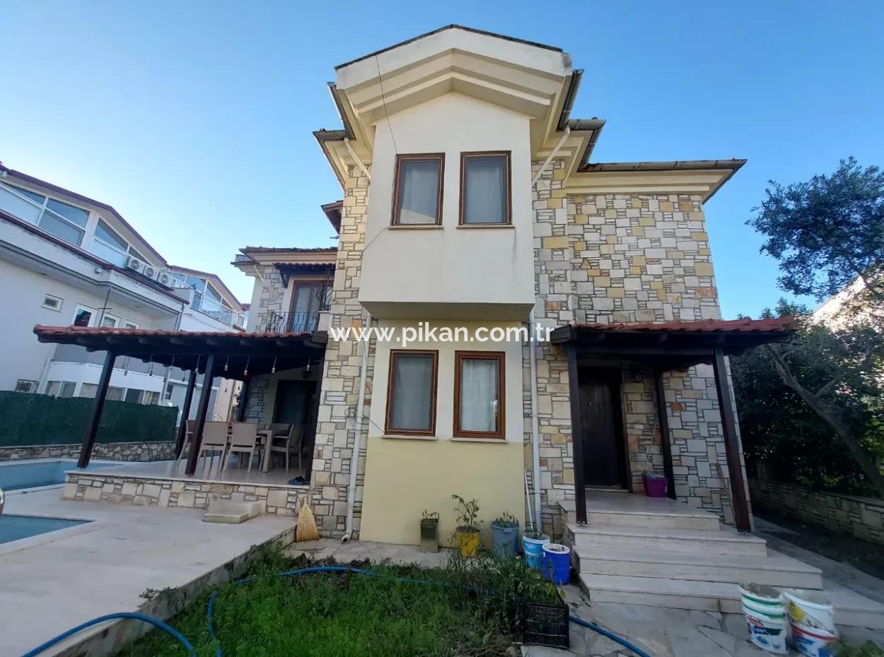 Muğla Dalyan Da 700 M2 Arsada Yüzme Havuzlu Eşyalı 3+1, 2 Dubleks 1 Tanesi Kiralık