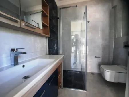 Muğla Dalyanda 520 M2 Arsada 230 M2 5+1 Ultra Lüks Villa Satılık