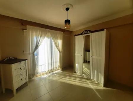 Muğla Ortaca Okçularda 200 M2 5+1 Yüzme Havuzlu Müstakil Eşyalı Villa Yıllık Kiralık