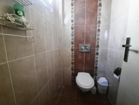 Muğla Ortaca Okçularda 200 M2 5+1 Yüzme Havuzlu Müstakil Eşyalı Villa Yıllık Kiralık