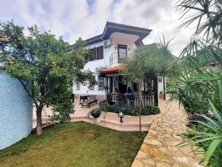 Muğla Dalyanda 845 M2 Arsada 6+2 Yüzme Havuzlu 2 Villa Satılık