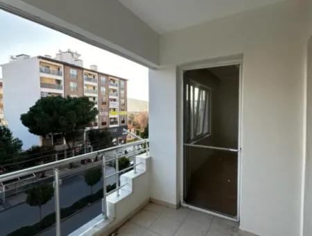 Bulvara Cephe 3+1 Kapalı Salon Ve Mutfak Daire Satılık