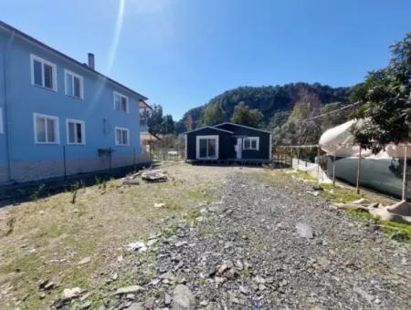 Ortaca Okçularda Anayola Sıfır 740 M2 Arsada 2+1 Tiny House Satılık Veya Takas