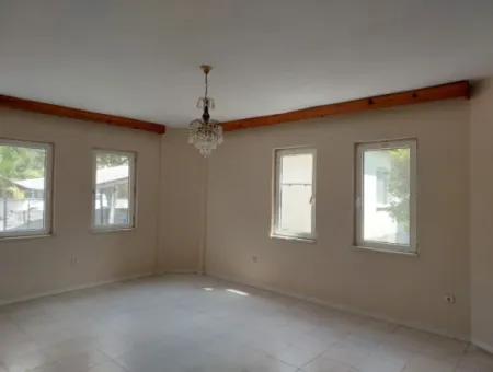 Muğla Ortaca Dalyan Merkezde 120 M2, 3+1 Daire Kiralık.