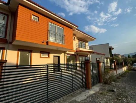Ortacada 3+1 Sıfır Müstakil Lüks Villa Satılık