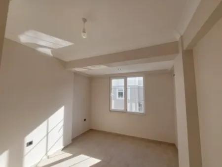 Merkezde Yüzme Havuzlu 2+1 Sıfır Giriş Kat Daire Kiralık