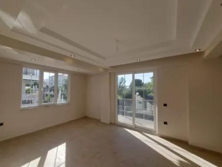 Merkezde Yüzme Havuzlu 2+1 Sıfır Giriş Kat Daire Kiralık