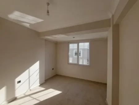 Merkezde Yüzme Havuzlu 2+1 Sıfır Giriş Kat Daire Kiralık
