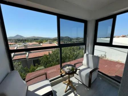 İzmir Güzelbahçe Kahramanderede 250 M2, 5+1 Dubleks Satılık Veya Kısmen Takas Olur