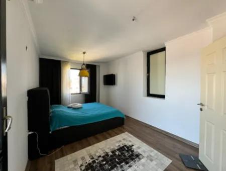 İzmir Güzelbahçe Kahramanderede 250 M2, 5+1 Dubleks Satılık Veya Kısmen Takas Olur