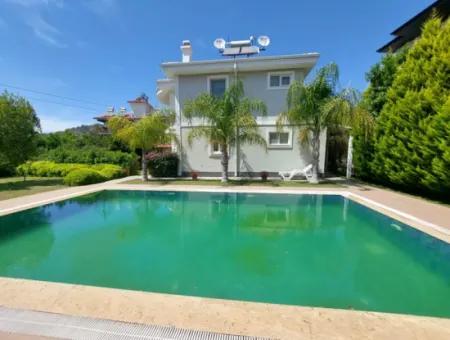 Ortaca Çaylıda, 750 M2 Arsada, 4+1 Lüx Villa Satılık