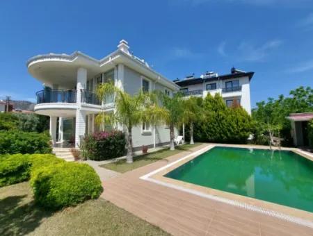 Ortaca Çaylıda, 750 M2 Arsada, 4+1 Lüx Villa Satılık
