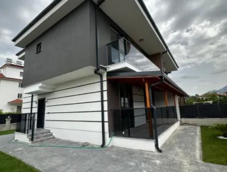 Ortacada 4+1 150 M2 Sıfır Villa Satılık