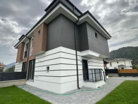 Ortacada 4+1 150 M2 Sıfır Villa Satılık
