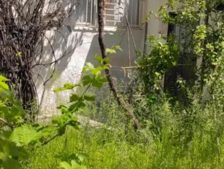 Muğla Köyceğiz Gülpınarda  Köyceğiz Gölüne Yakın Bahçeli Kargir  Köy Evi Satılık