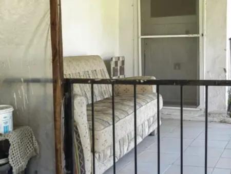 Muğla Köyceğiz Gülpınarda  Köyceğiz Gölüne Yakın Bahçeli Kargir  Köy Evi Satılık