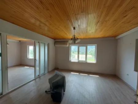 Ortaca Marmarlıda Eşyalı Yada Eşyasız 160 M2, 2+1  Daire Kiralık.