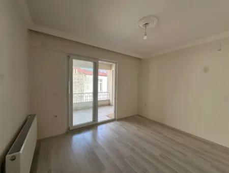 Ortaca Merkezde Asansörlü  3+1 Kapalı Mutfak Daire Satılık