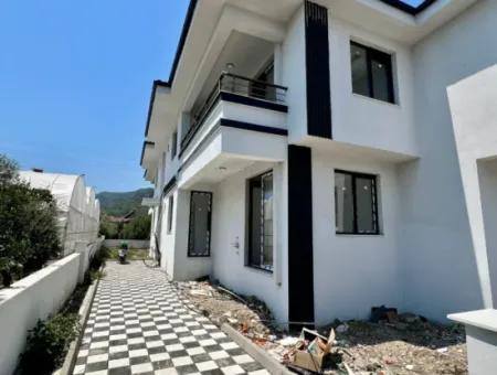 Ortaca Karaburun Da Yüksek Giriş 1+1 Daire Kiralık
