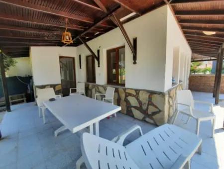 Muğla Ortaca Dalyan’da Yüzme Havuzlu 3+1, Ve  1+1 Eşyasız Villa Kiralık