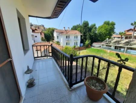 Muğla Ortaca Dalyan’da Yüzme Havuzlu 3+1, Ve  1+1 Eşyasız Villa Kiralık