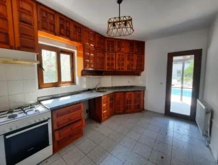 Muğla Ortaca Dalyan’da Yüzme Havuzlu 3+1, Ve  1+1 Eşyasız Villa Kiralık