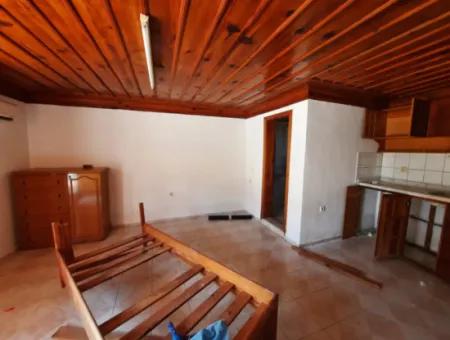 Muğla Ortaca Dalyan’da Yüzme Havuzlu 3+1, Ve  1+1 Eşyasız Villa Kiralık