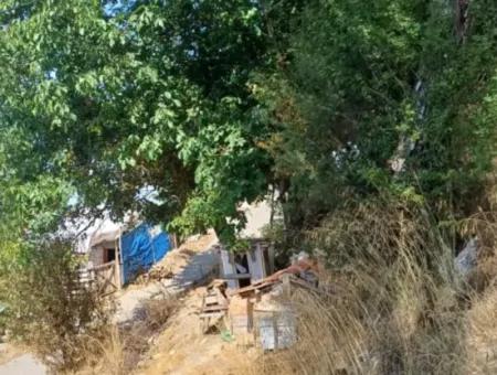 Denizli Çameli Gökçeyaka’da 750 M² Arazide 2 Katlı Taş Ev Satılık