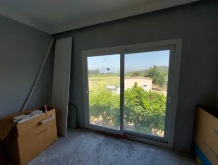 Muğla Ortaca Tepearası’nda 1.450 M² Arazi Üzerinde 2 Katlı 2+1 Daire Satılık