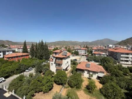 Ortaca Merkezde 3+1 180M2 Lüks Kaloriferli Daire Kiralık.