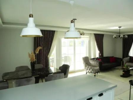 Mugla Ortaca Dalyan Da 565 M² Arsa Yüzme Havuzlu4+1  Eşyalı Kiralık Villa