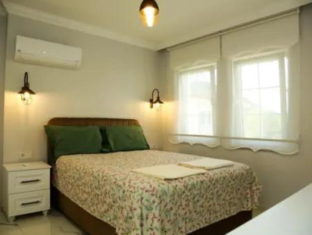 Mugla Ortaca Dalyan Da 565 M² Arsa Yüzme Havuzlu4+1  Eşyalı Kiralık Villa