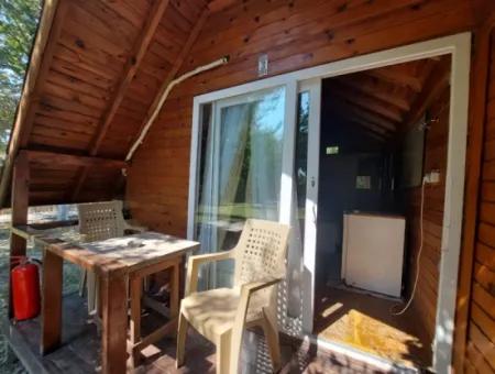 Dalyan’da Satılık 6 Adet Eşyalı & Klimalı Tiny House Bungalov – Yatırım Fırsatı