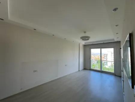 Rezidansta 3+1 Lüks Bulvara Cephe Daire Satılık