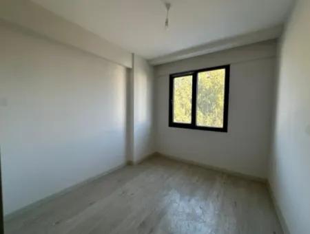 Dalamanda 2+1 Sıfır Yüzme Havuzlu Daire Satılık