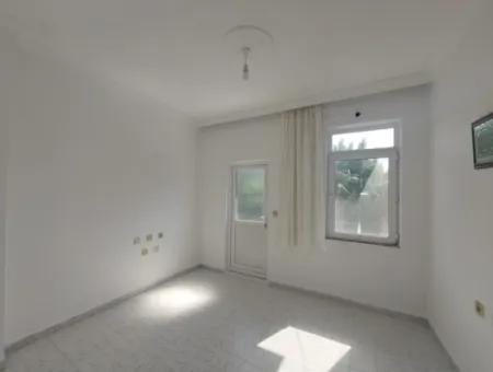 Muğla Dalyan Merkezde, 2+1 Eşyasız Daire Kiralık