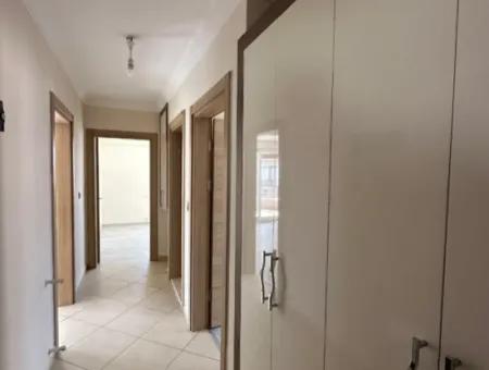 Ortaca Cumhuriyet De 2+1 3. Kat Daire Kiralık