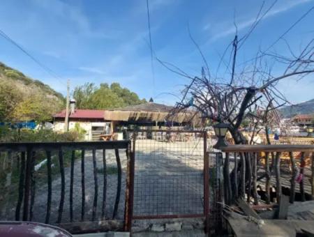 Köyceğiz Çandır Dalyan Kanalına Sıfır 865 M2 Ev Ve Restaurant  Satılık